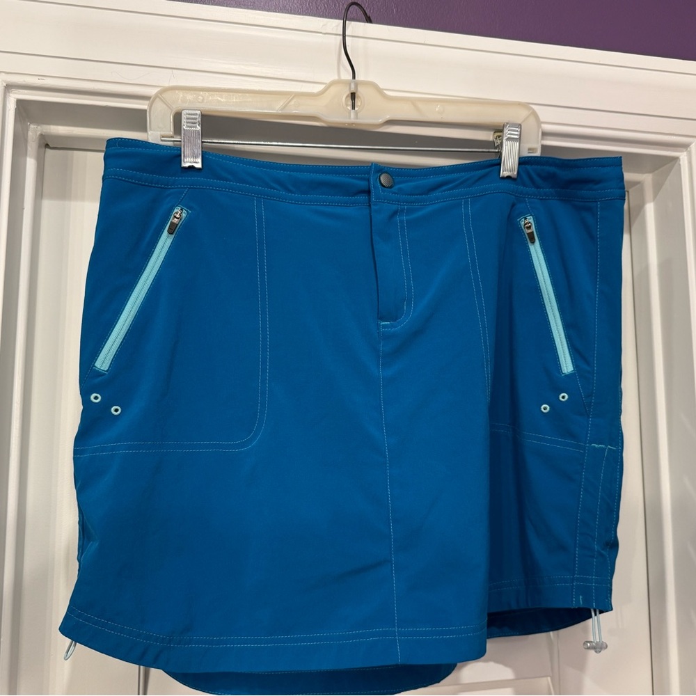 Title Nine Blue Rogue Skort with Light Blue Accents size 12